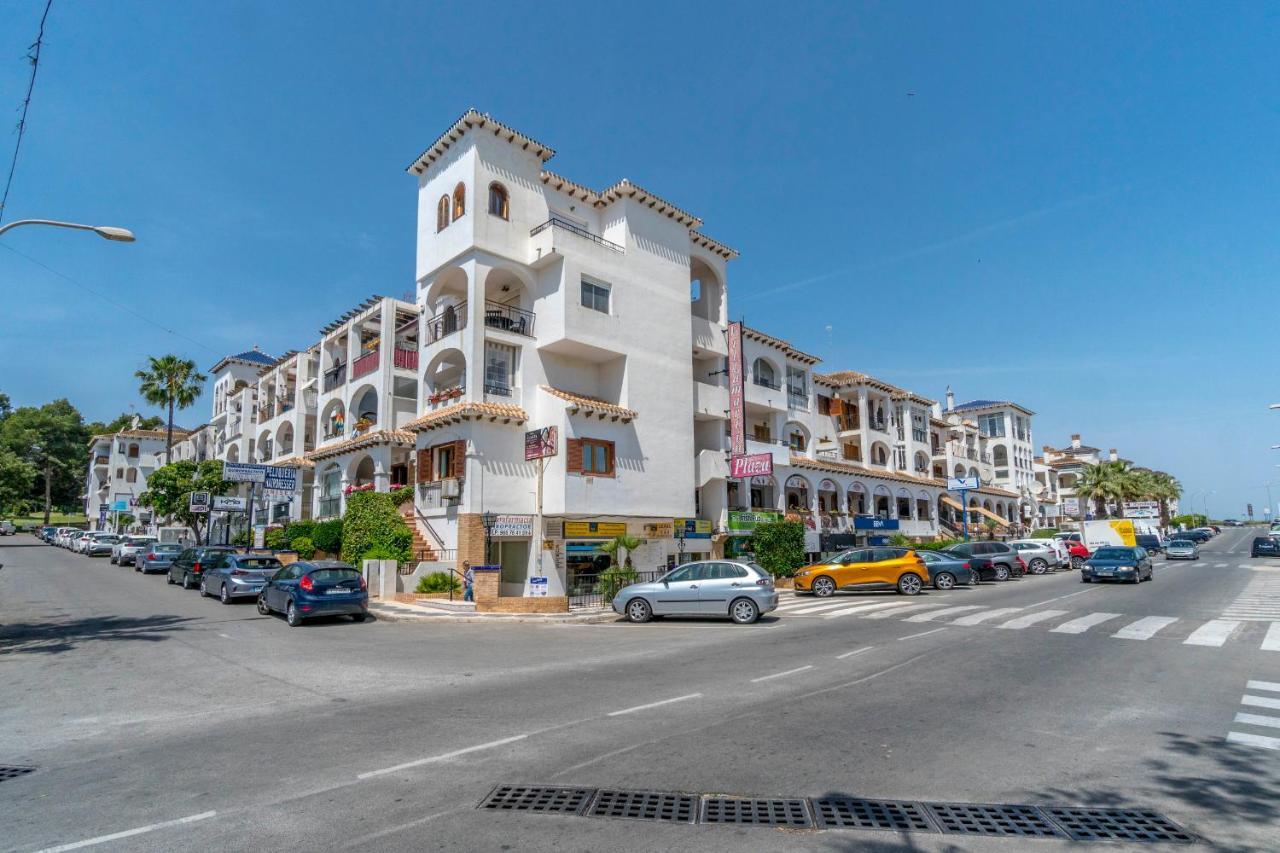 אוריהואלה Villamartin Plaza מראה חיצוני תמונה